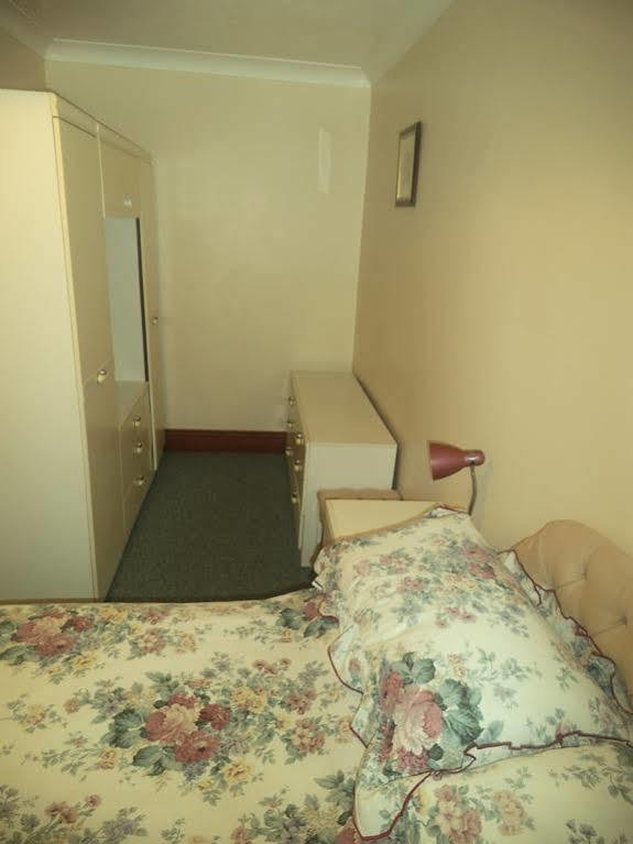 Quayside Close Holiday Apartments Poole Zewnętrze zdjęcie